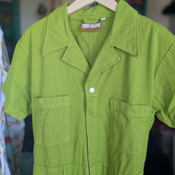 NEW Big Bud Press Short-Sleeve Jumpsuit in Gross Green - Picture 2 of 3